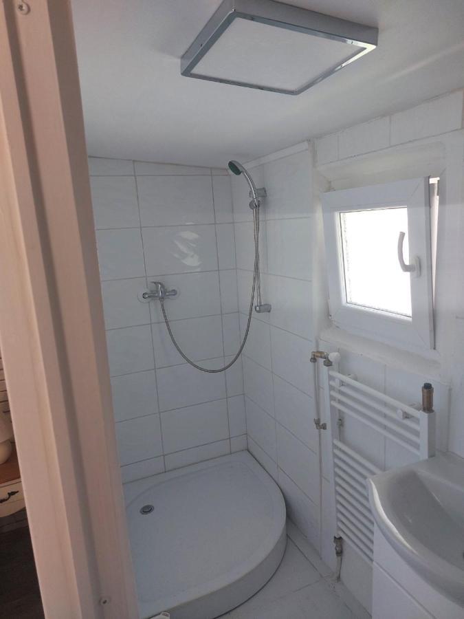 Hi-Bp Garden City Batsanyi Tiny House Near The City Train With Free Parking Budapest Extérieur photo