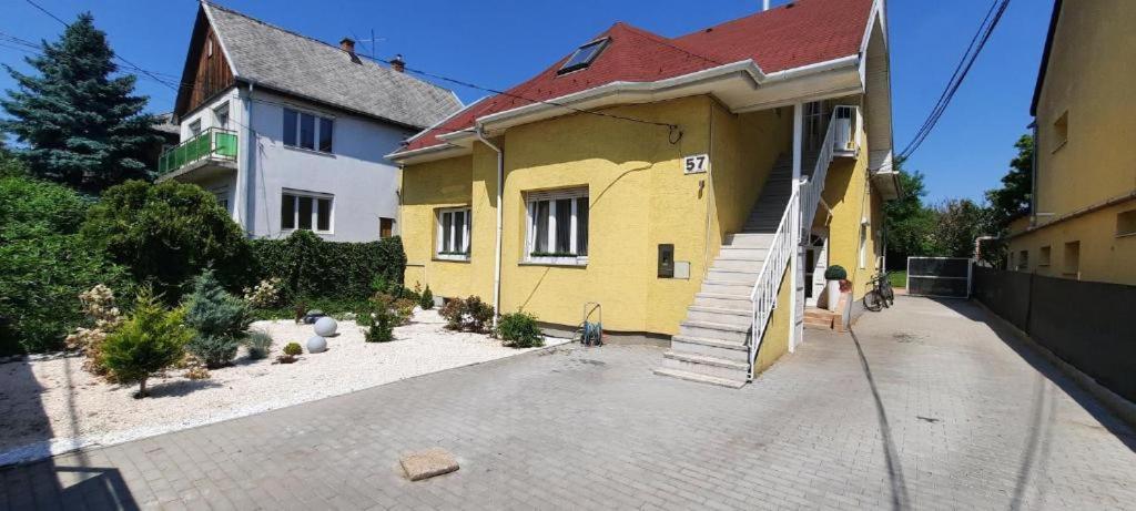 Hi-Bp Garden City Batsanyi Tiny House Near The City Train With Free Parking Budapest Extérieur photo