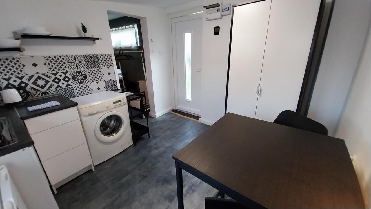 Hi-Bp Garden City Batsanyi Tiny House Near The City Train With Free Parking Budapest Extérieur photo