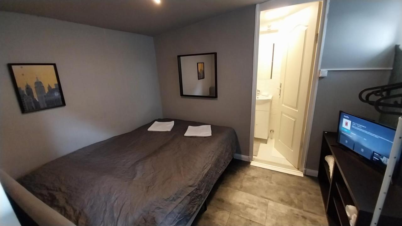 Hi-Bp Garden City Batsanyi Tiny House Near The City Train With Free Parking Budapest Extérieur photo