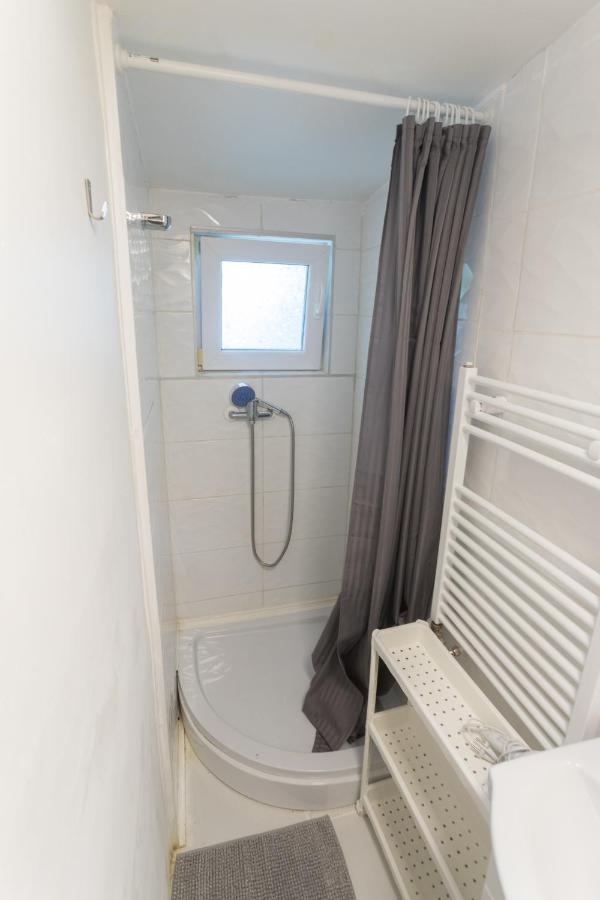Hi-Bp Garden City Batsanyi Tiny House Near The City Train With Free Parking Budapest Extérieur photo